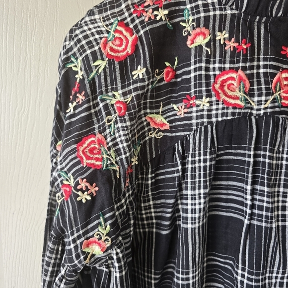 Zara Basic  Denim Embroidered Floral Checked Shirt Top Size Small Women - Picture 6 of 15